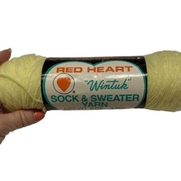 CLS Yarn Red Heart Wintuck Baby Yellow 2 oz. Crochet knit - Picture 1 of 6